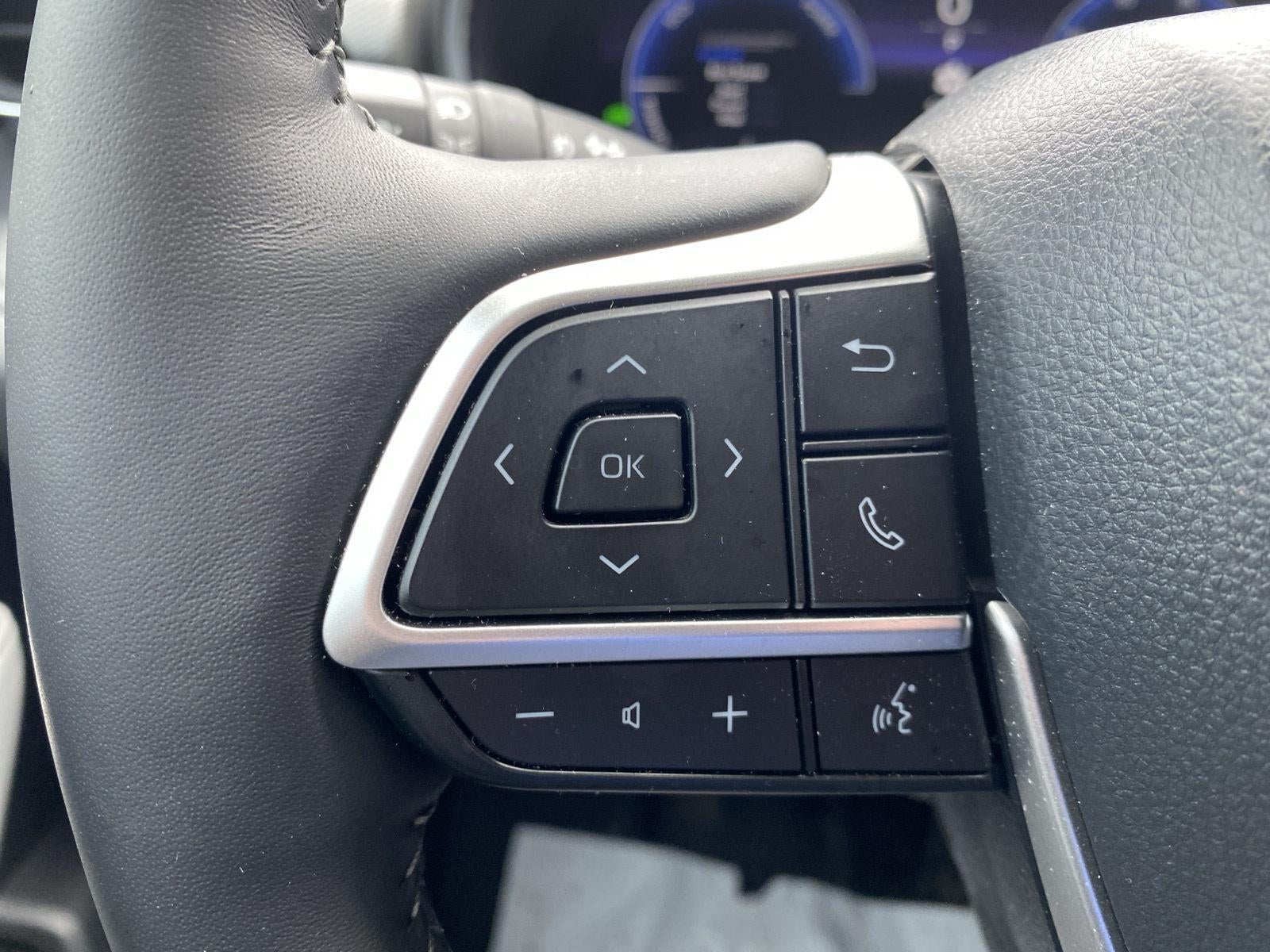 2025 Toyota Highlander Hybrid Platinum