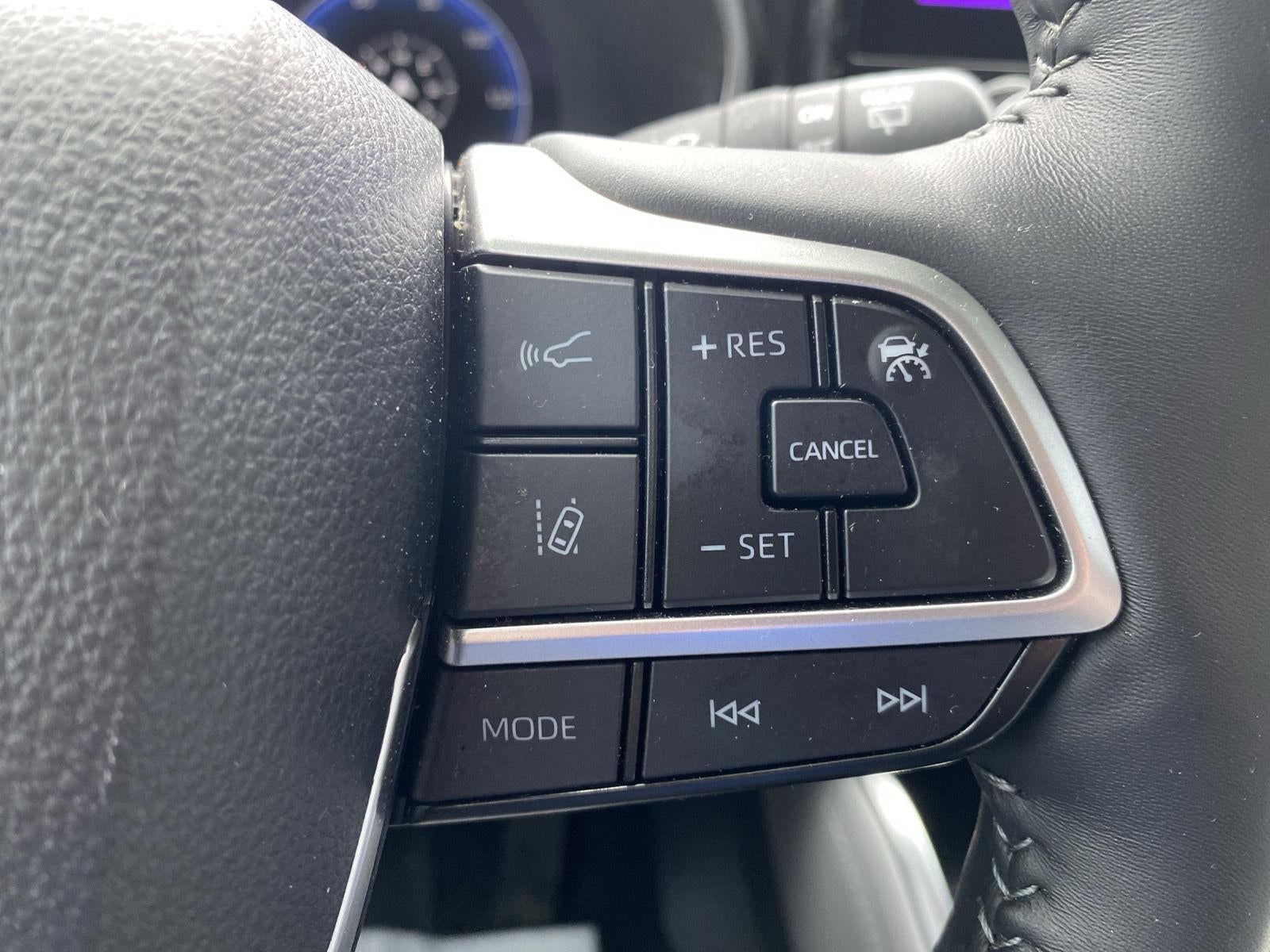 2025 Toyota Highlander Hybrid Platinum