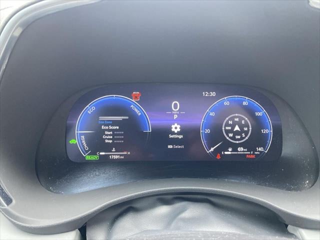 2025 Toyota Highlander Hybrid Platinum