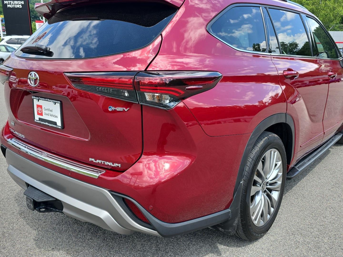 2026 Toyota Highlander Hybrid Platinum