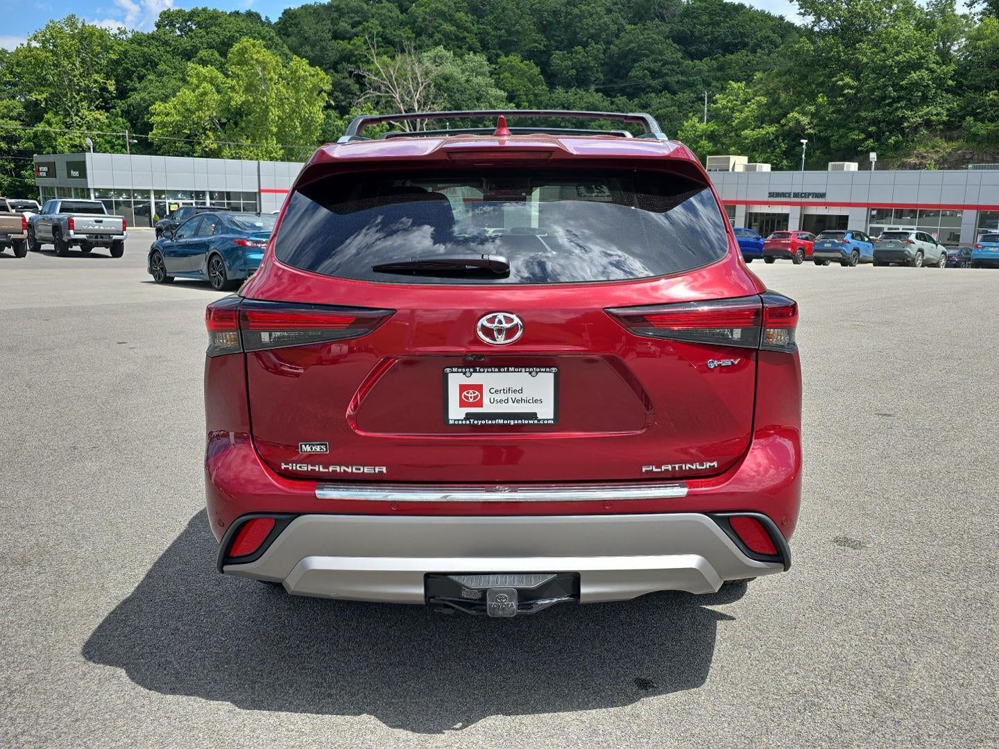 2026 Toyota Highlander Hybrid Platinum