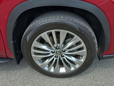 2026 Toyota Highlander Hybrid Platinum