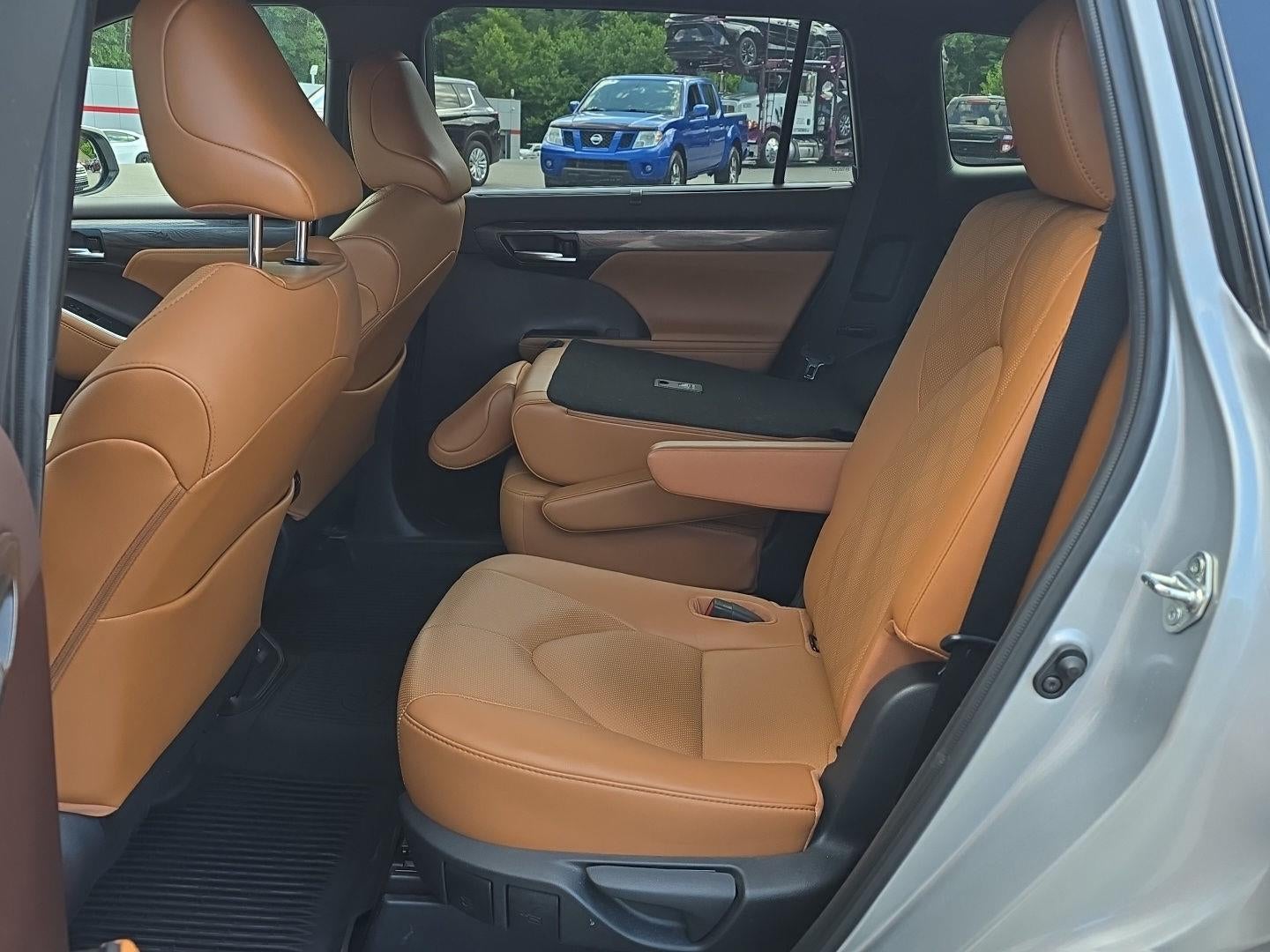 2021 Toyota Highlander Platinum