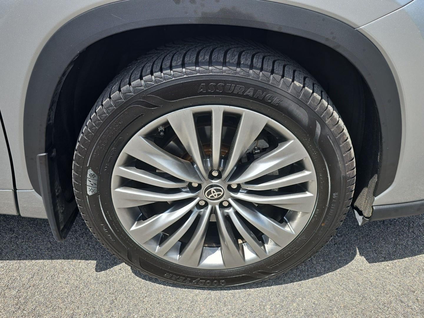 2021 Toyota Highlander Platinum