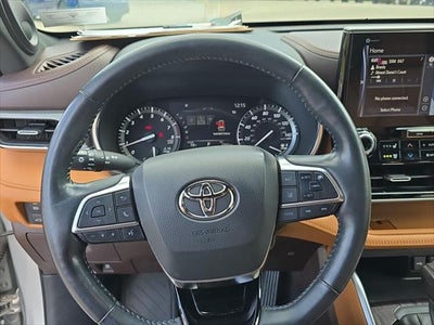 2021 Toyota Highlander Platinum
