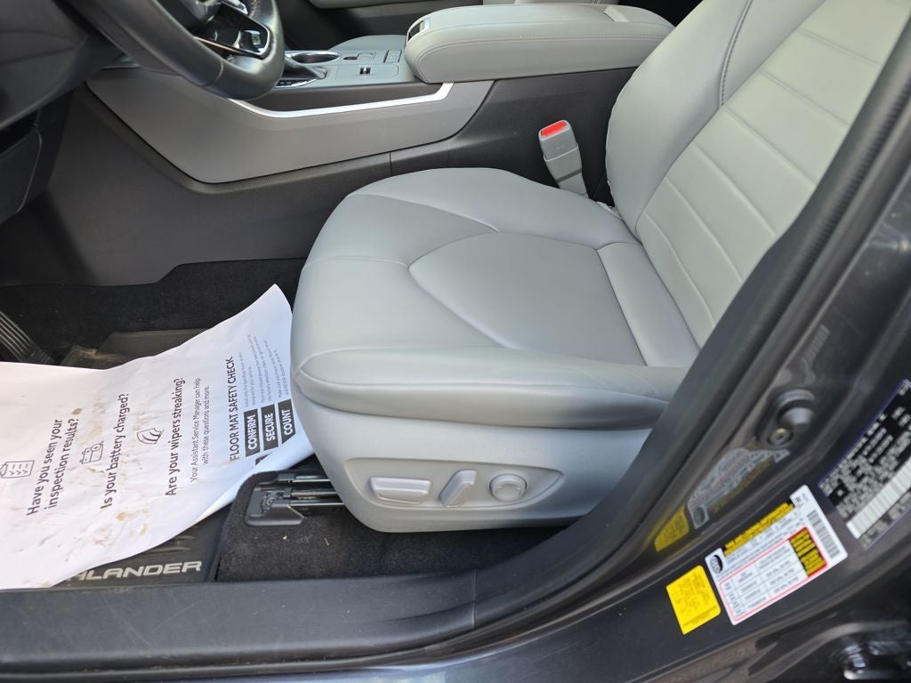 2021 Toyota Highlander Hybrid XLE