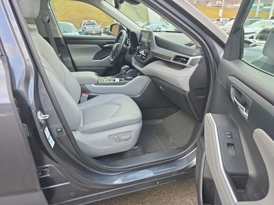 2021 Toyota Highlander Hybrid XLE