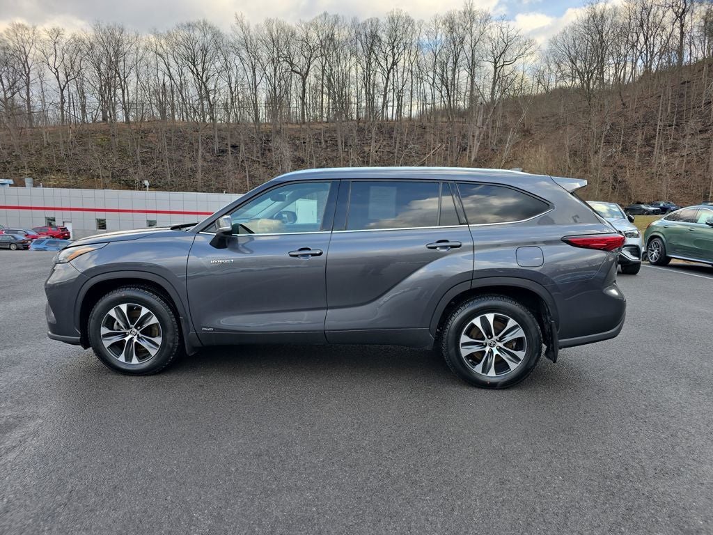 2021 Toyota Highlander Hybrid XLE