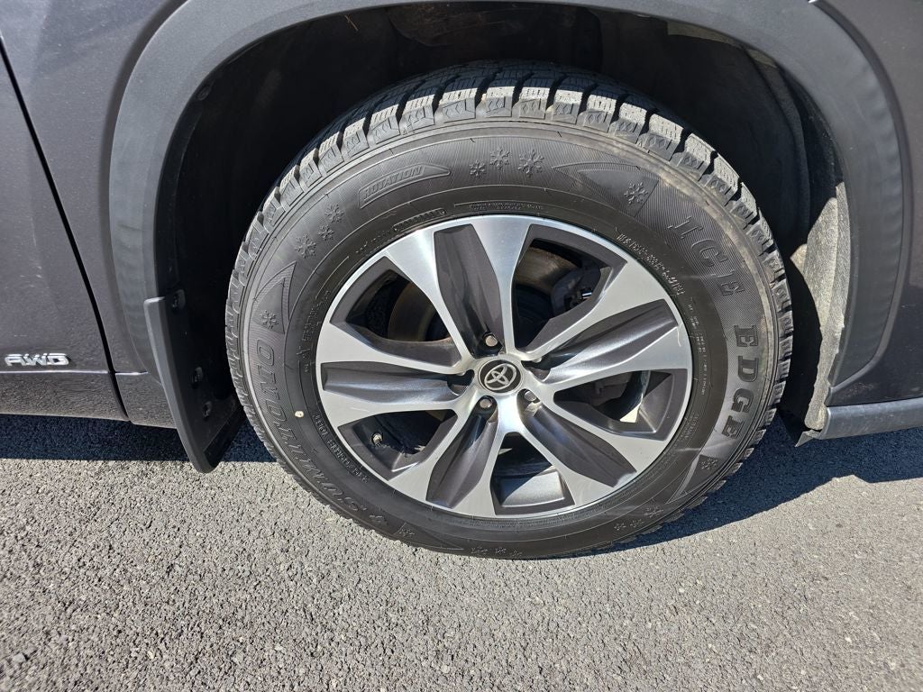 2020 Toyota Highlander Hybrid XLE