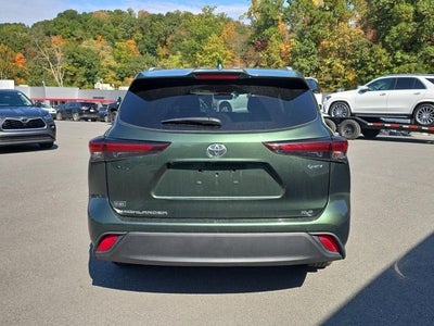 2025 Toyota Highlander Hybrid XLE