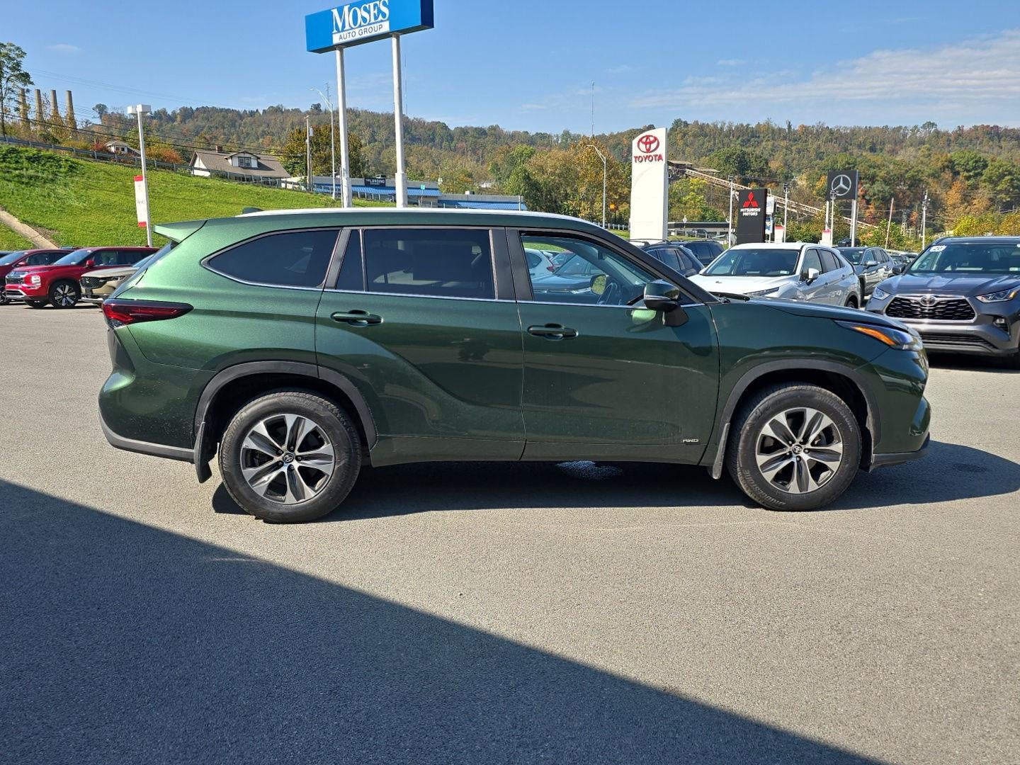 2025 Toyota Highlander Hybrid XLE