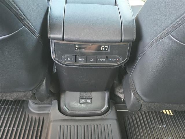 2025 Toyota Highlander Hybrid XLE