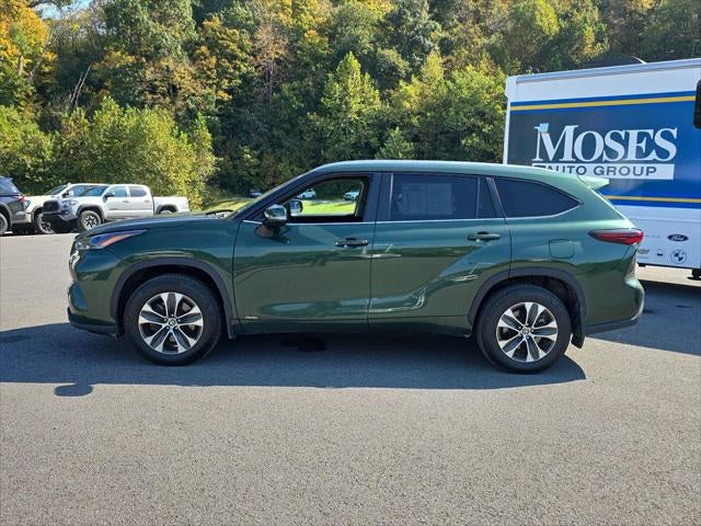 2025 Toyota Highlander Hybrid XLE