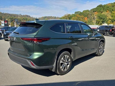 2025 Toyota Highlander Hybrid XLE