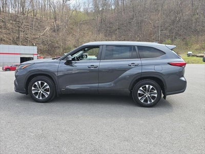 2023 Toyota Highlander Hybrid XLE