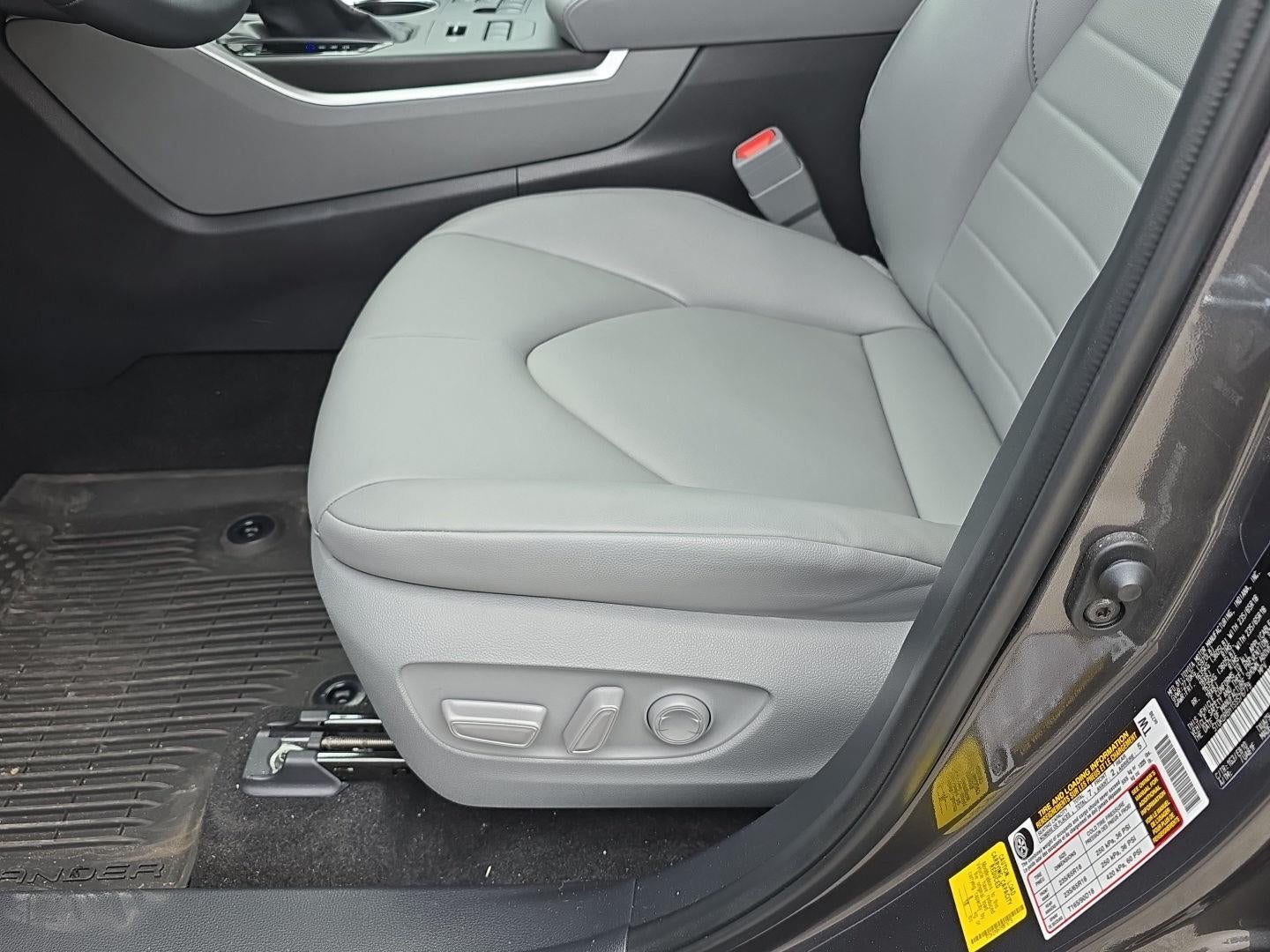 2025 Toyota Highlander XLE