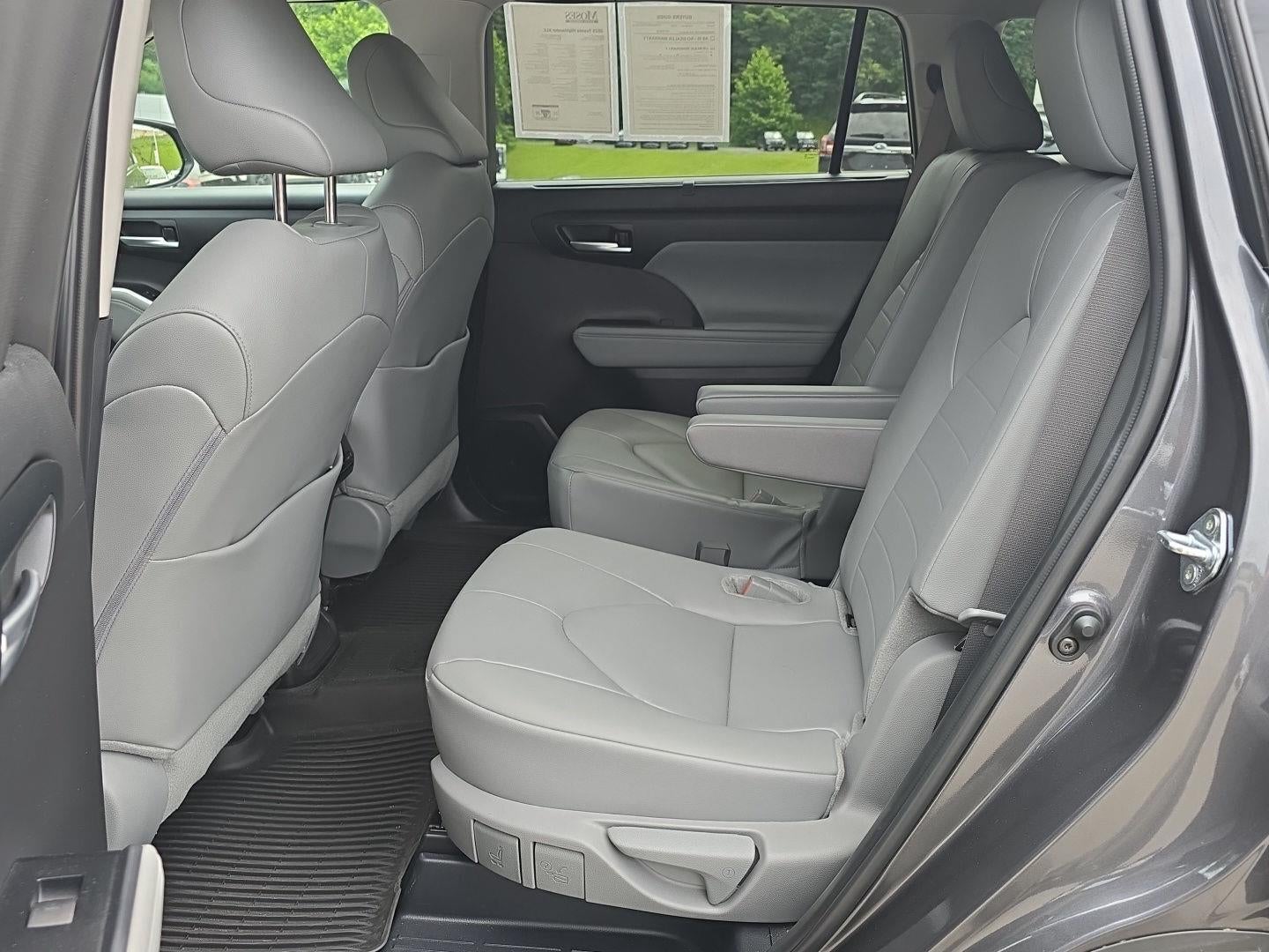 2025 Toyota Highlander XLE