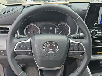 2025 Toyota Highlander XLE