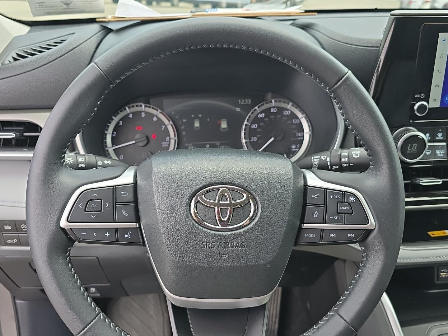 2025 Toyota Highlander XLE