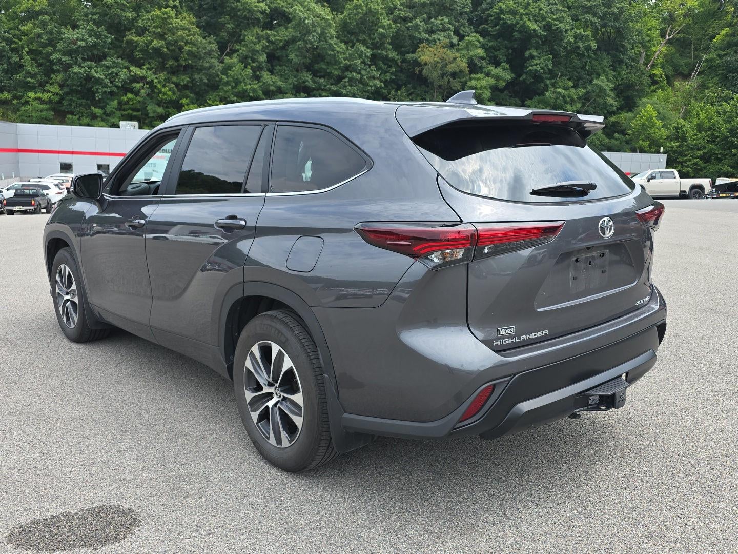 2025 Toyota Highlander XLE