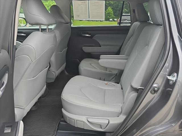 2025 Toyota Highlander XLE