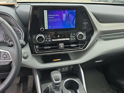 2025 Toyota Highlander XLE
