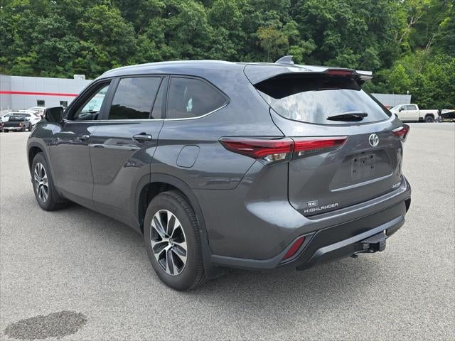 2025 Toyota Highlander XLE