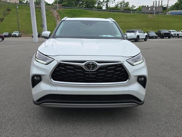 2023 Toyota Highlander Platinum