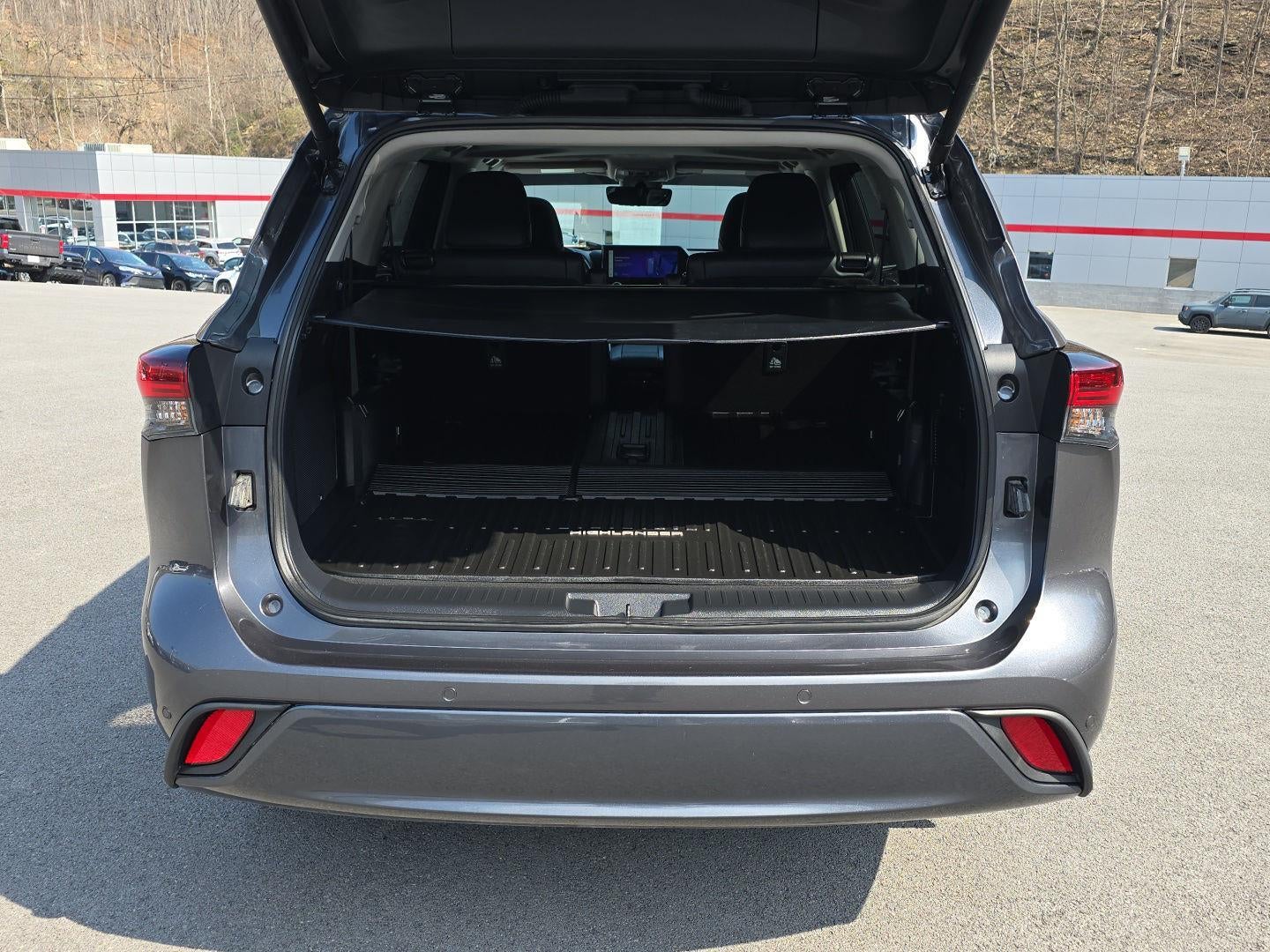 2025 Toyota Highlander Limited