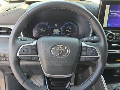 2025 Toyota Highlander Limited