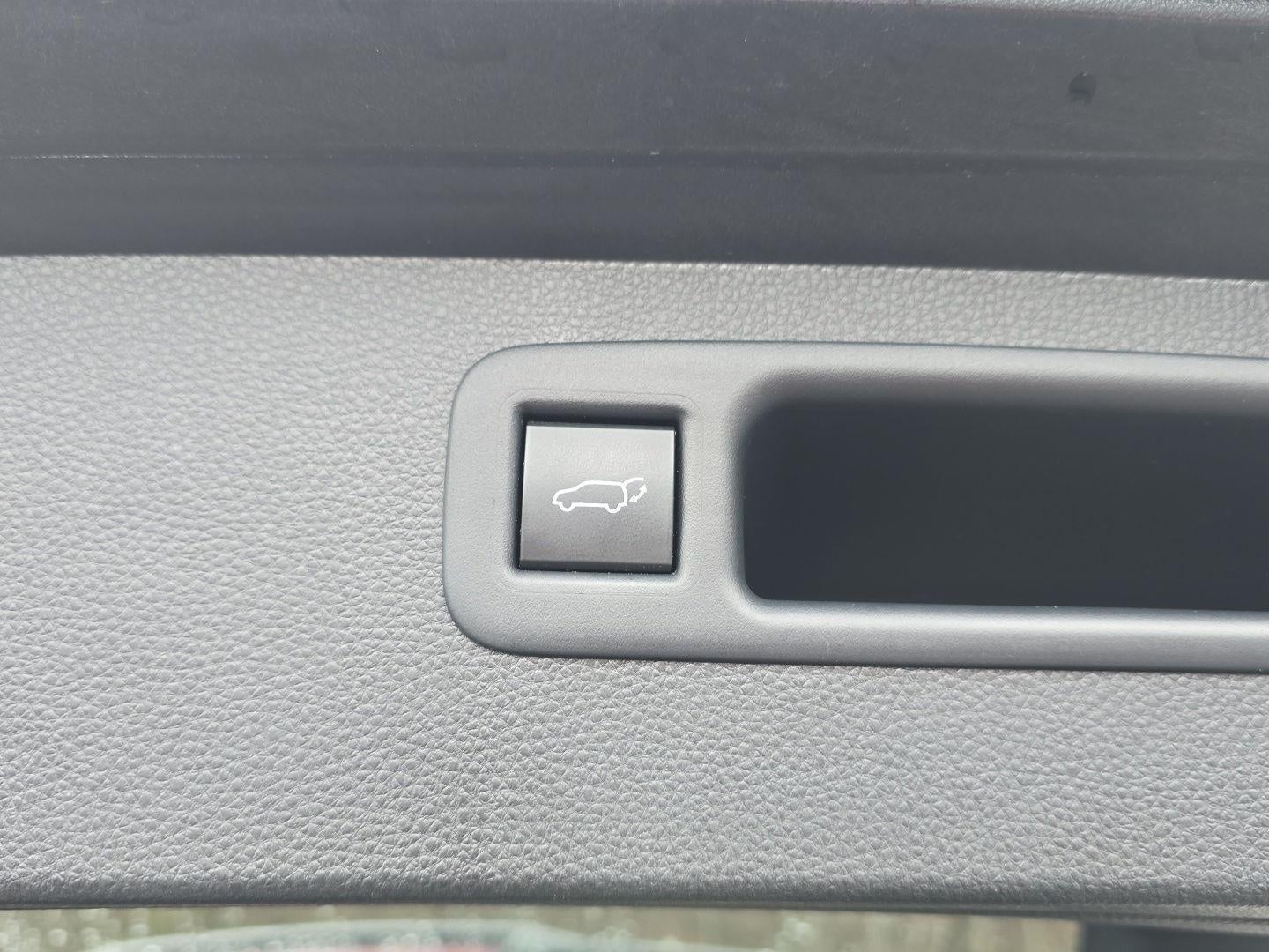 2020 Toyota Highlander Hybrid Limited