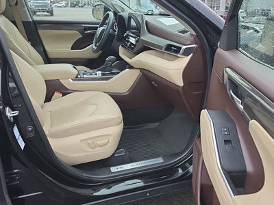 2020 Toyota Highlander Hybrid Limited