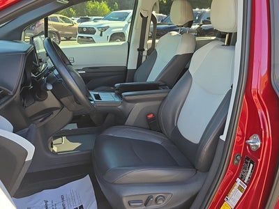 2021 Toyota Sienna XSE