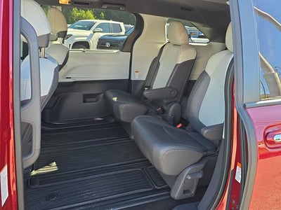 2021 Toyota Sienna XSE