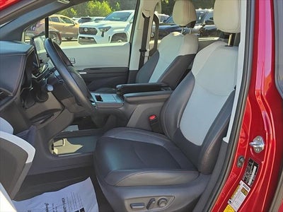 2021 Toyota Sienna XSE