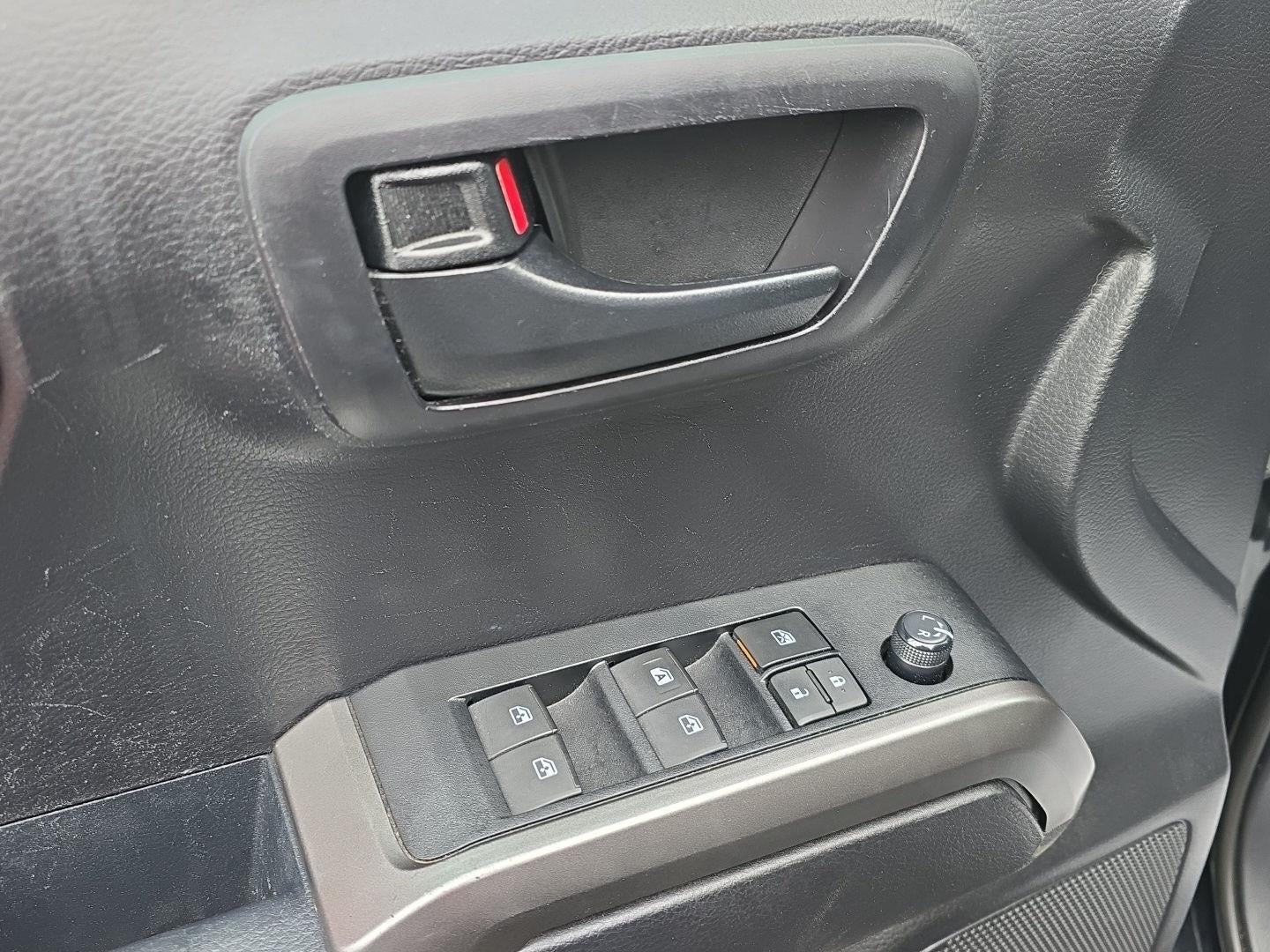 2021 Toyota Tacoma SR5 V6