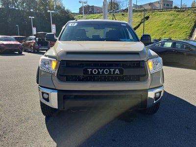2017 Toyota Tundra SR5