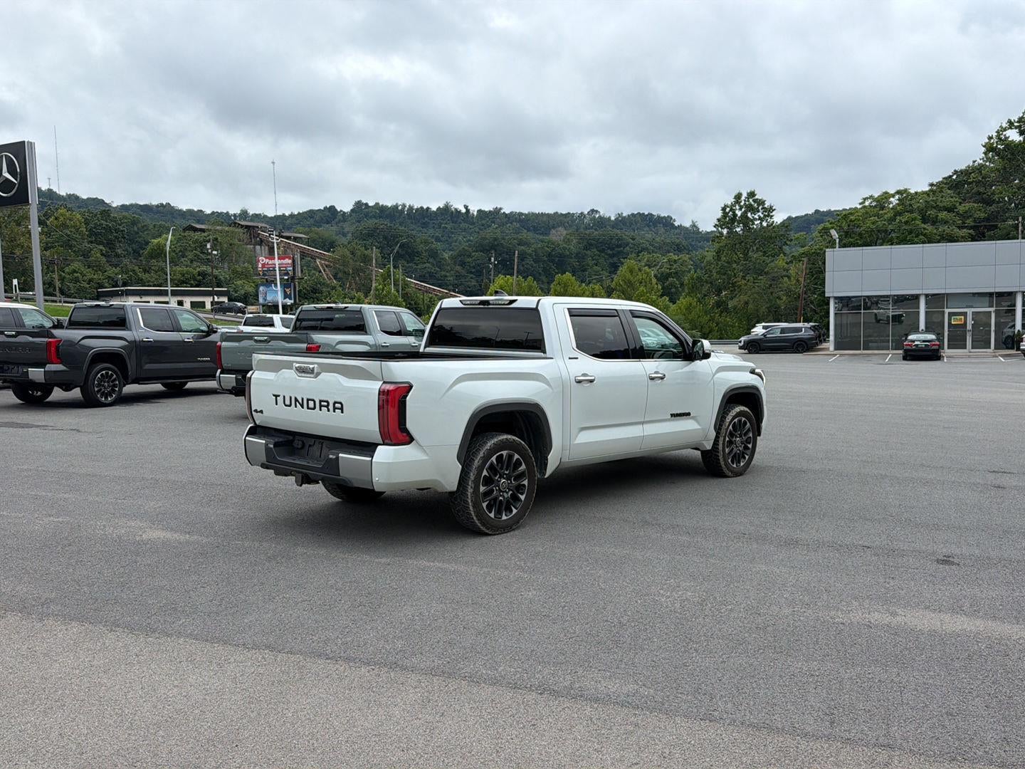 2023 Toyota Tundra Limited HV