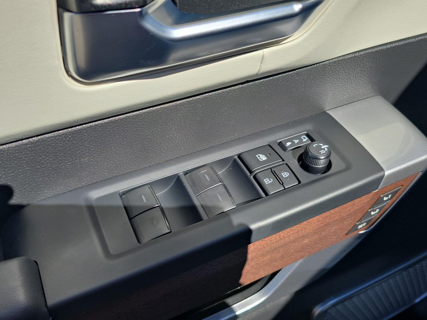 2025 Toyota Tundra Capstone HV