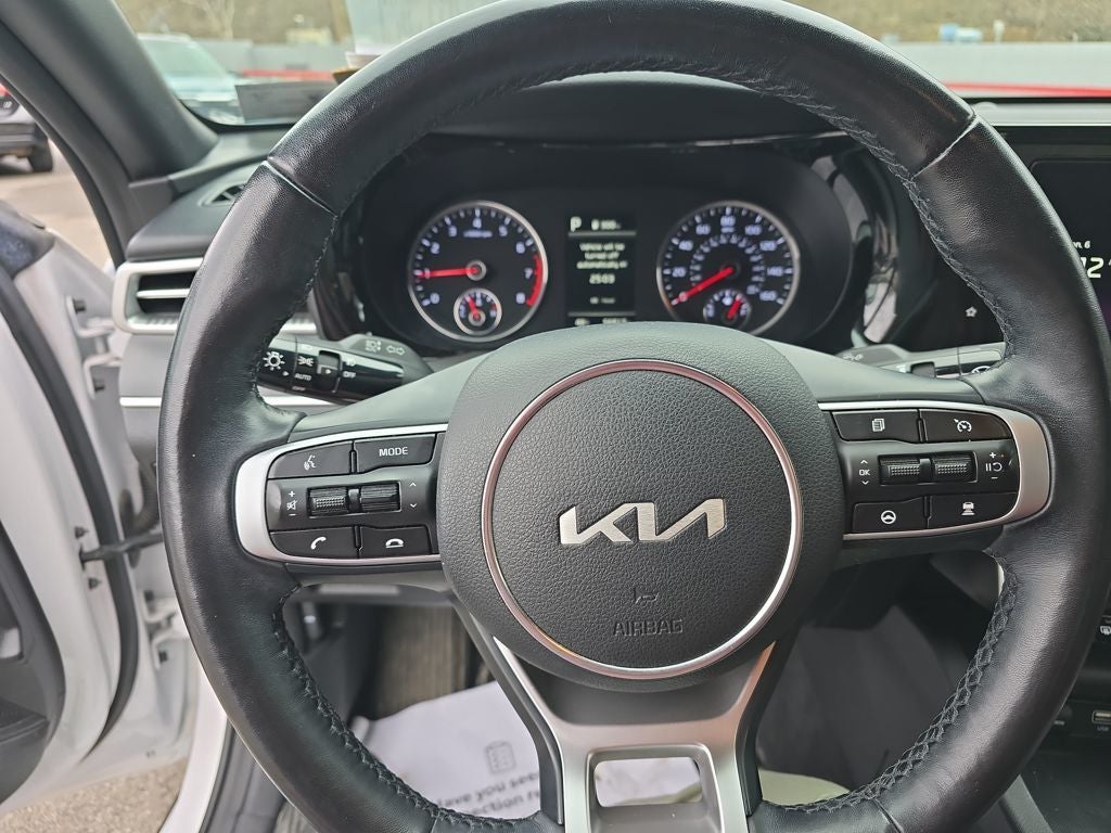 2023 Kia K5 GT-Line