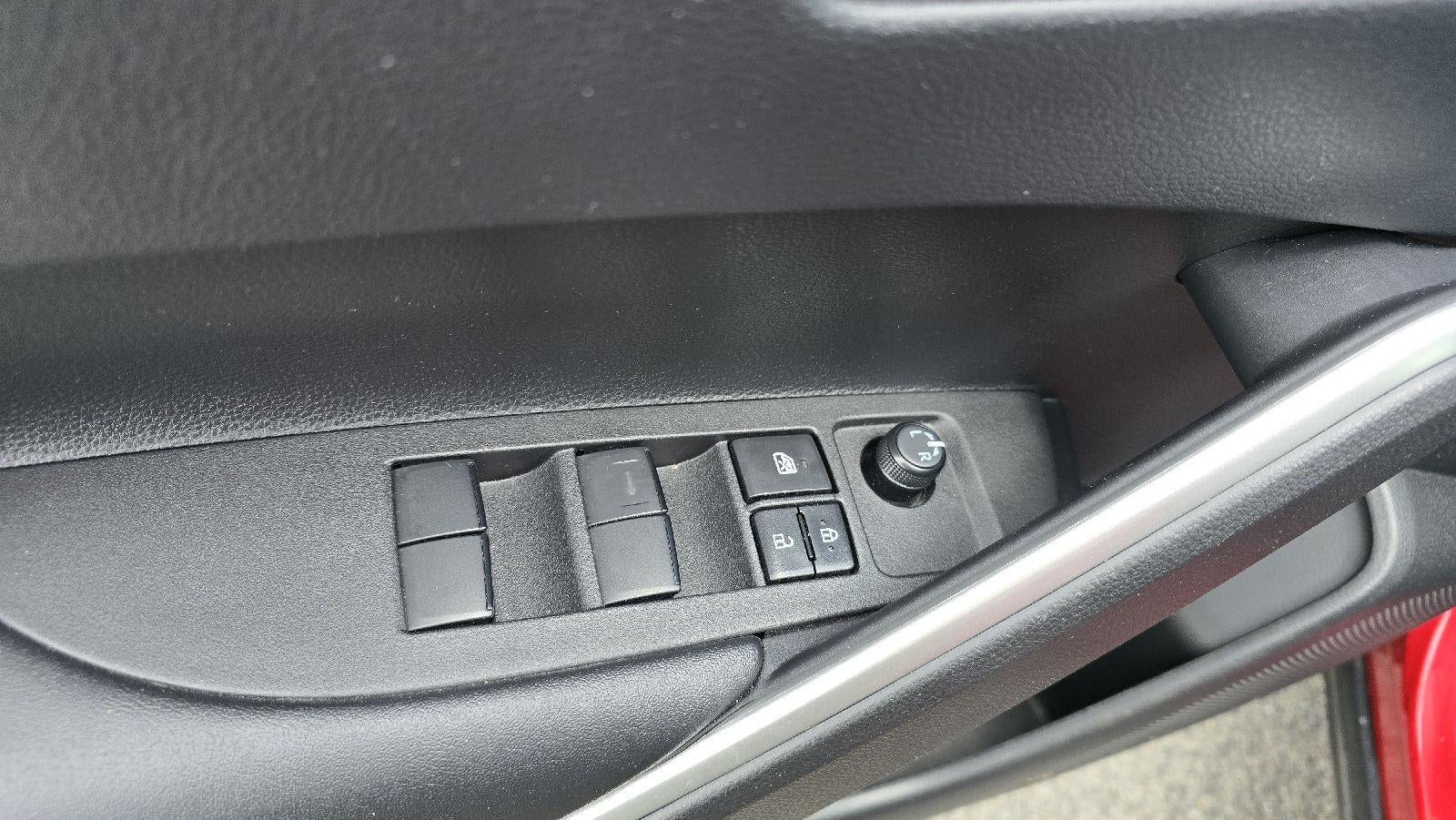 2024 Toyota Corolla Cross Hybrid SE
