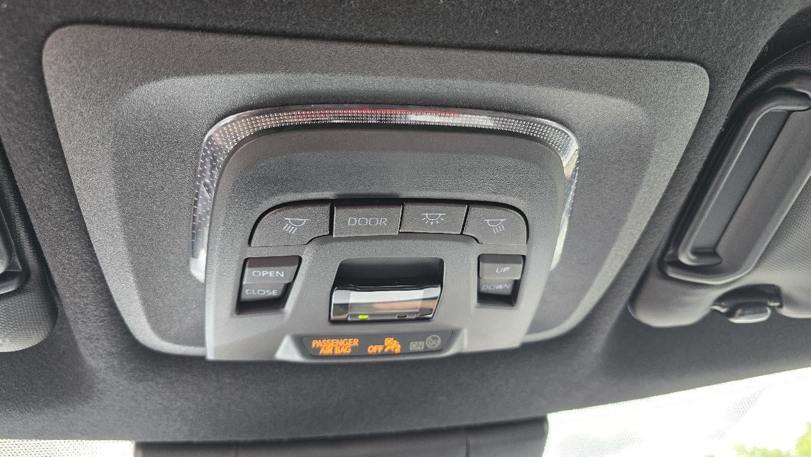 2024 Toyota Corolla Cross Hybrid SE