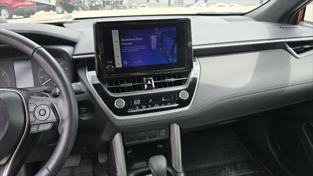 2024 Toyota Corolla Cross Hybrid SE