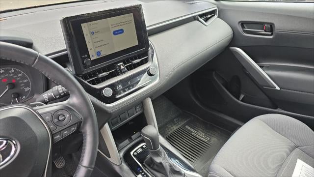 2024 Toyota Corolla Cross Hybrid SE