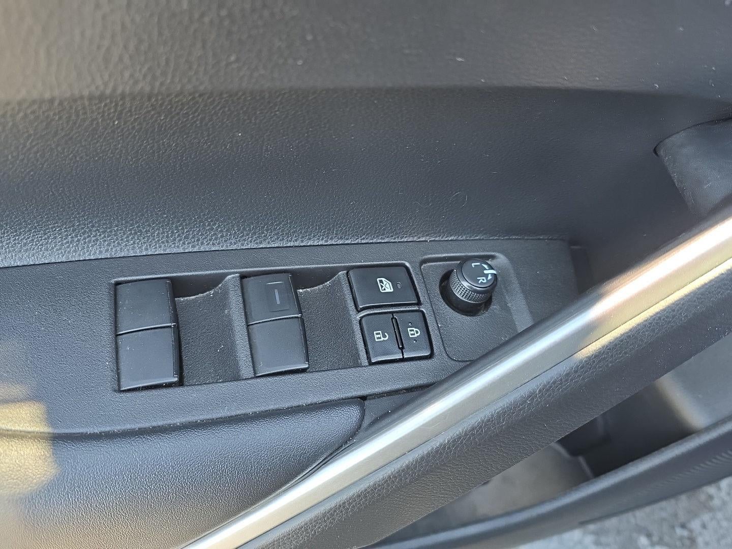 2024 Toyota Corolla Cross Hybrid SE