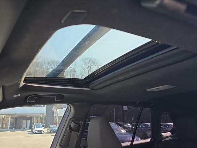 2024 Toyota Corolla Cross Hybrid SE