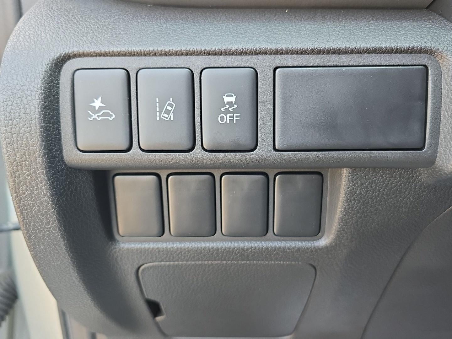 2026 Mitsubishi Eclipse Cross LE