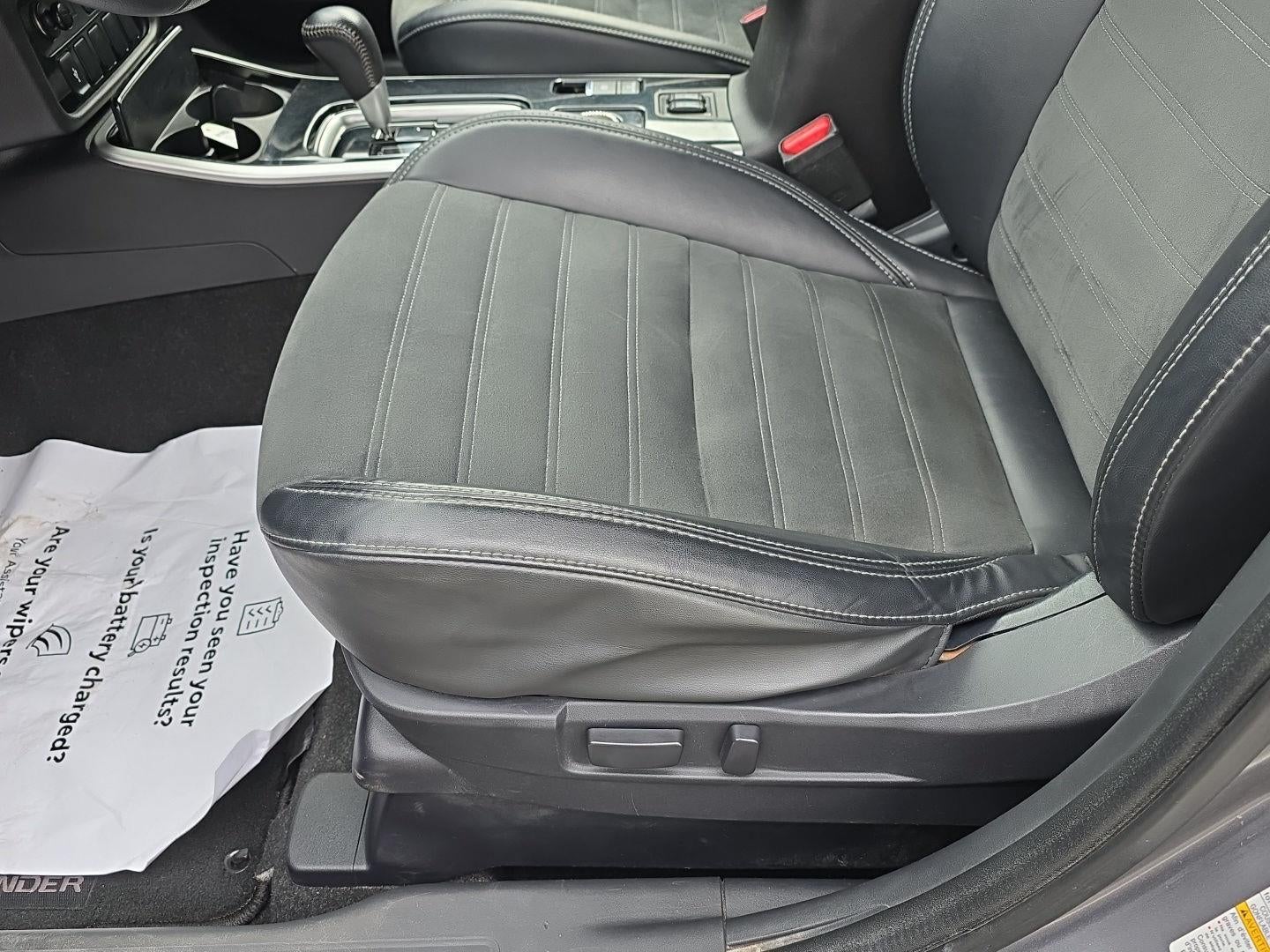 2019 Mitsubishi Outlander SE