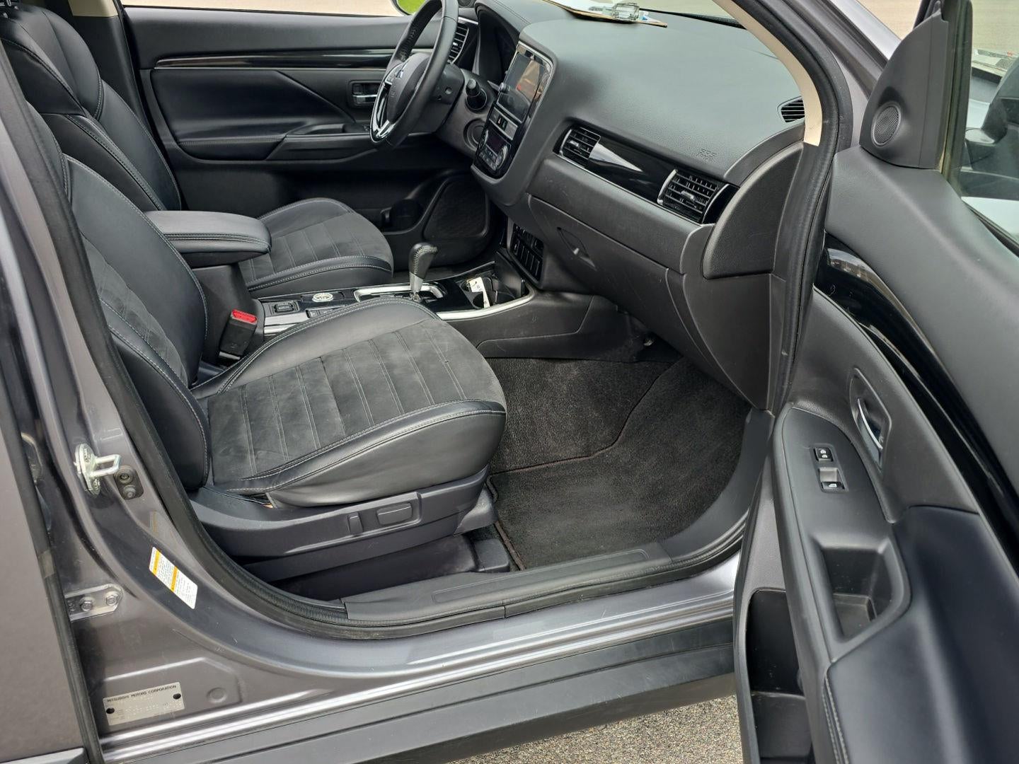 2019 Mitsubishi Outlander SE