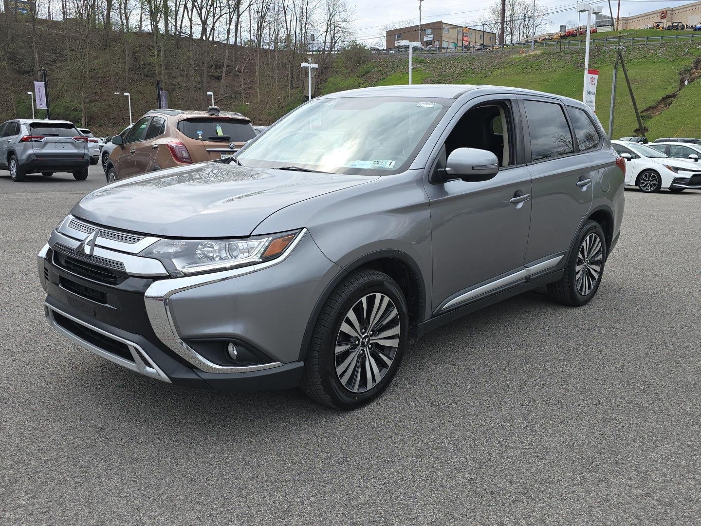 2019 Mitsubishi Outlander SE
